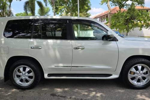 Terpakai 2011 Toyota Land Cruiser 4.6 V6 untuk Dijual